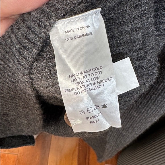 NWT Quince Mongolian Cashmere Fisherman Cropped Sweater - Heather Charcoal XS - Picture 10 of 10